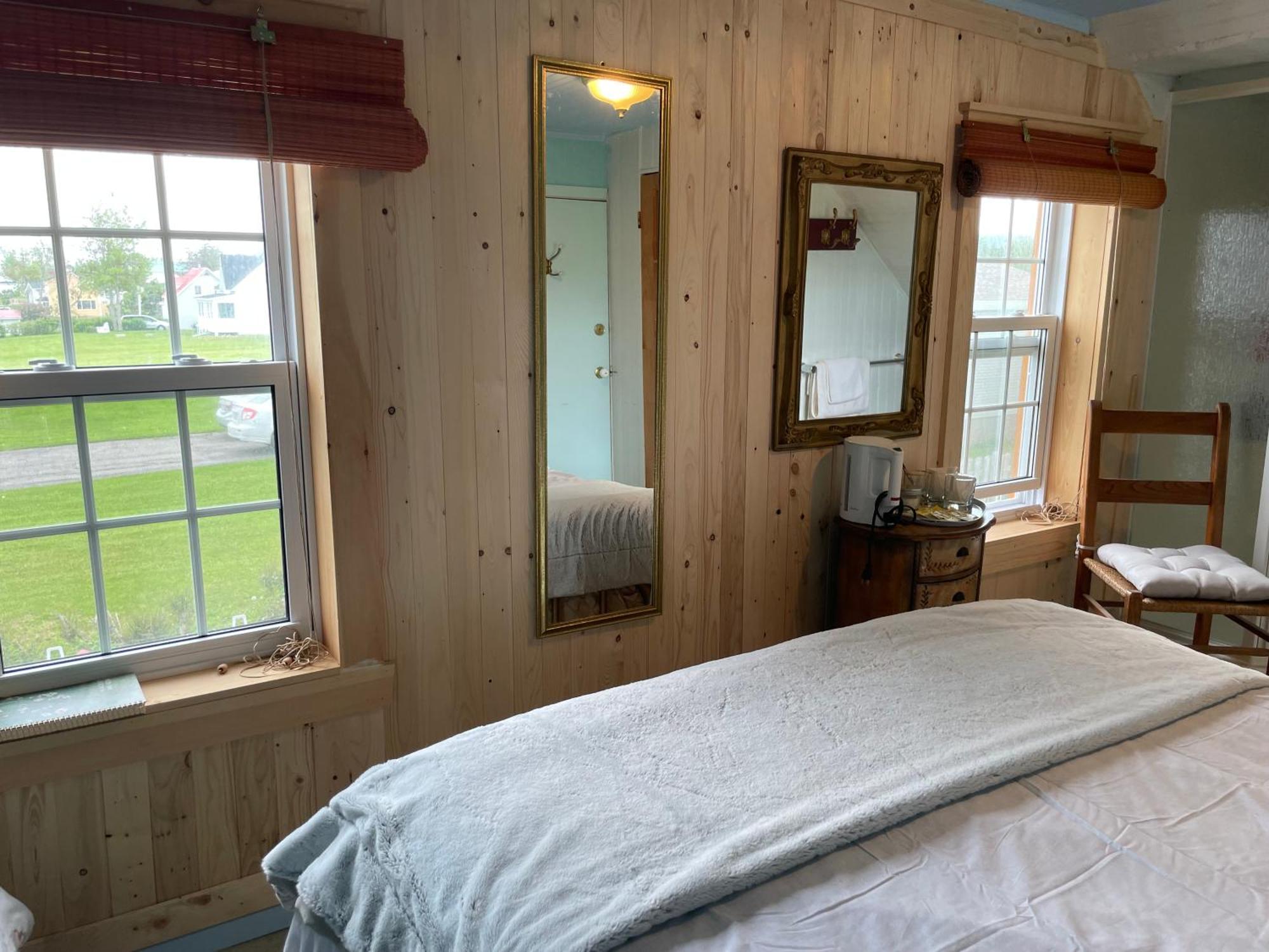 Gite La Belle Forillonne Chambre Bleu Ciel 가스페 외부 사진
